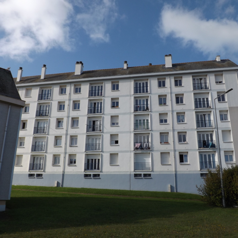 CAMPAGNE D’ENTRETIEN : TRAVAUX DE REFECTION DE TOITURE – CITE DE KERMABON A DOUARNENEZ